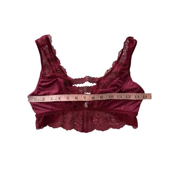 Victoria's Secret Wine Red Chantilly Lace Strappy Bralette Size M - Picture 10 of 10